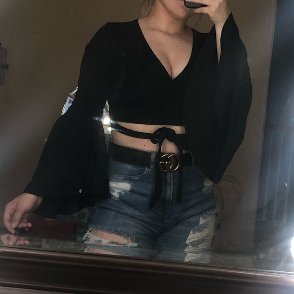 SHEIN LONG SLEEVE CROP TOP! - Picture 2 of 3